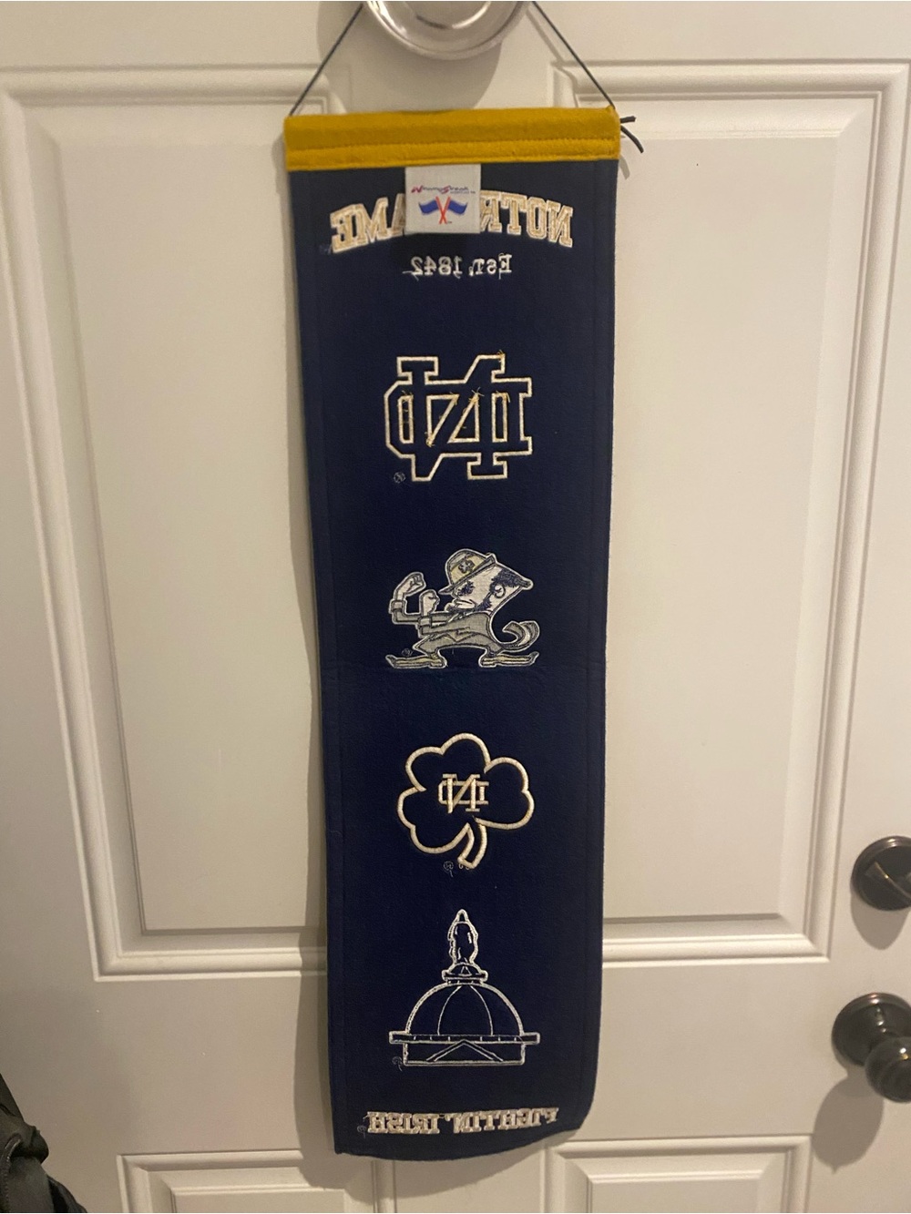 Notre Dame Fighting’ Irish Pennant - Winning Streak 30x8” - Picture 7 of 10